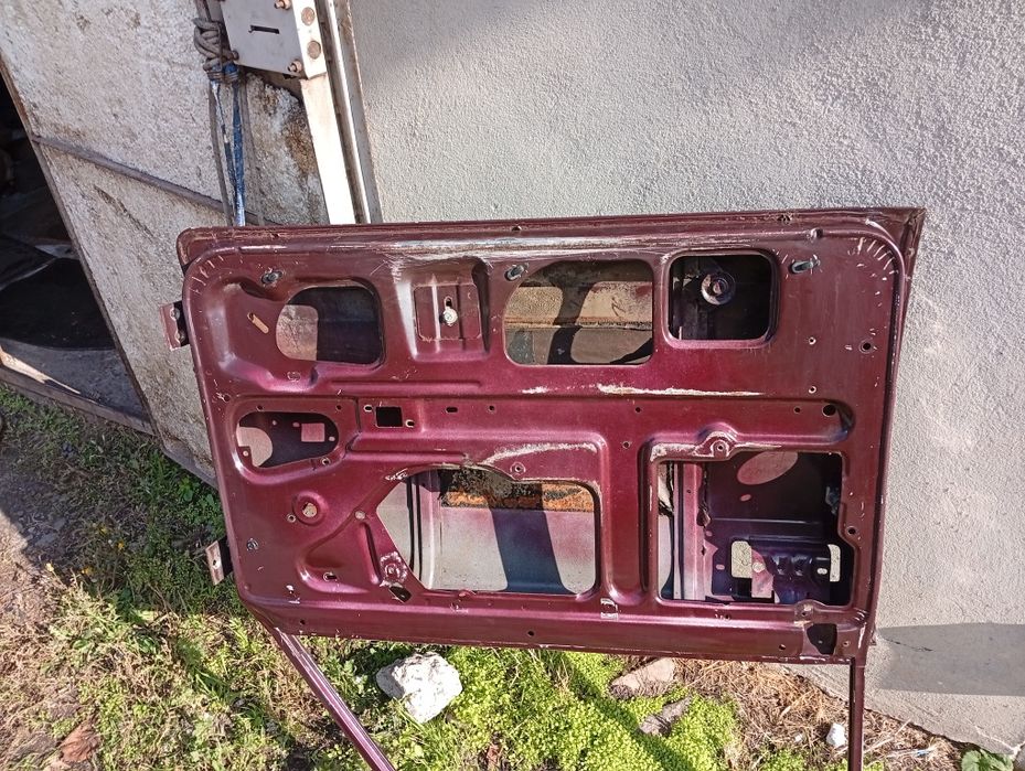 Ваз2107  Двери. Левая сторона.