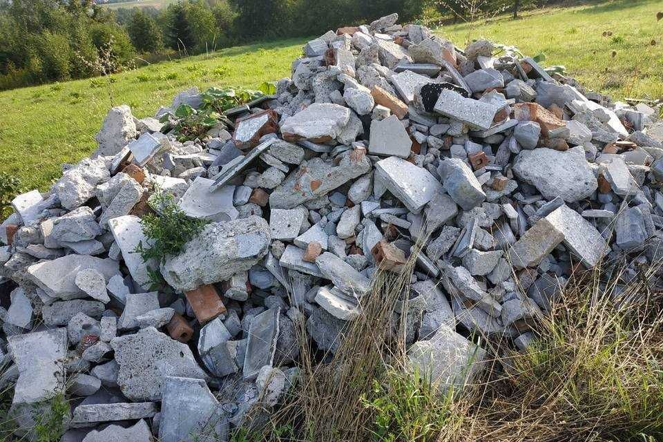 Przyjmę oraz udostępnię miejsce na gruz - Skawina