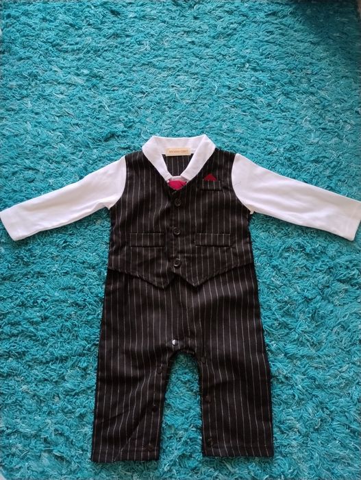 Garniturek, ubranko eleganckie na chrzest, imprezę dla chłopca 80.