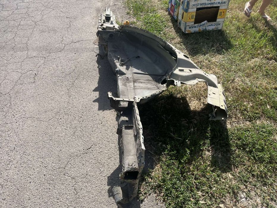 Продам лонжерон Skoda tour