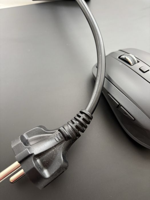 Ноутбук ASUS Vivobook S15 OLED K5504VA-MA383 стан нового всього рік