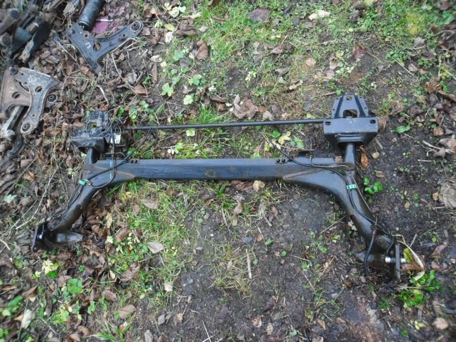 Задня балка Ауді 80 б4 Пассат б2 Гольф 3 Венто Нубіра