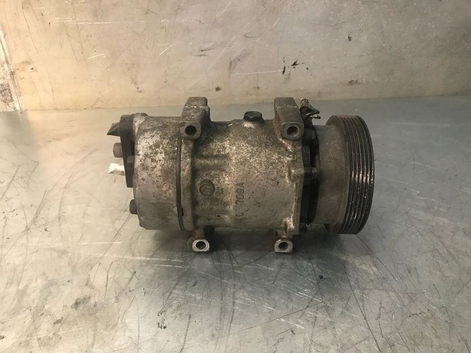 COMPRESSOR AC RENAULT LAGUNA I 1.6 16V 7700111036