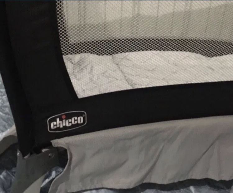 Манеж Chicco