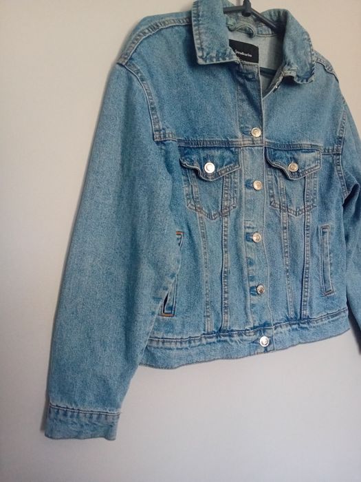 Kurtka jeansowa damska Stradivarius
