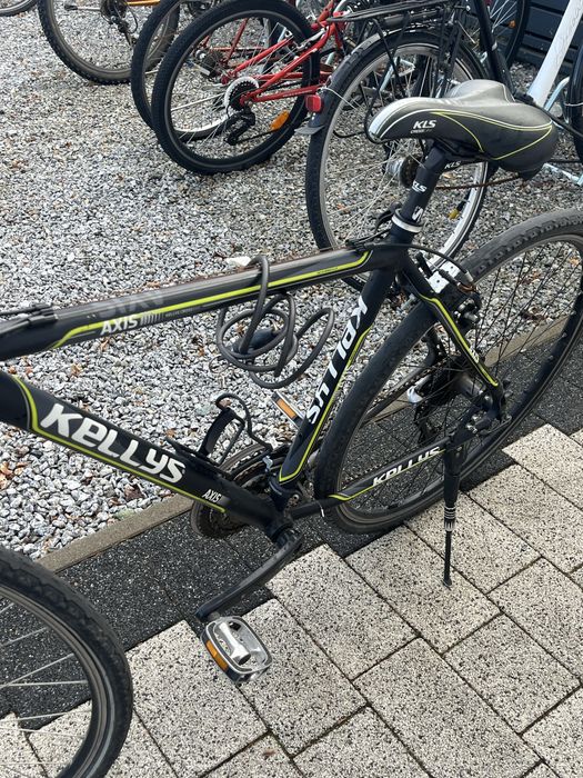 Rower KELLYS AXIS – lekki, wygodny, gotowy do jazdy