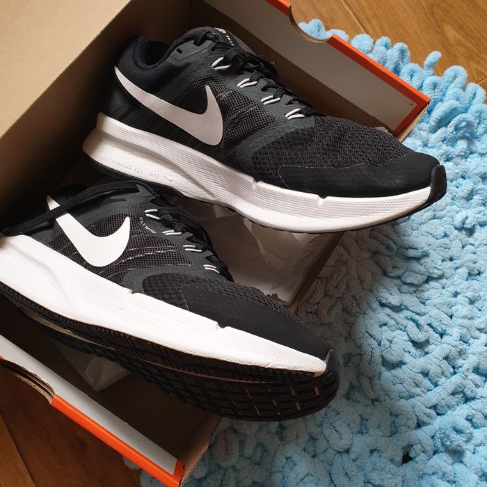 Чоловічі кросівки Nike 2025 рік. 43 ,на 27см 42.5 чорні