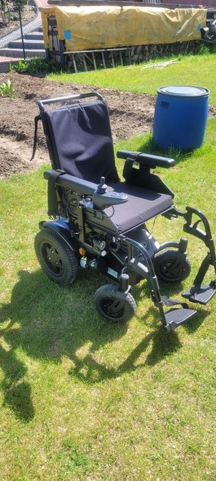 Elektryczny wòzek inwalidzki Quickie Q200R