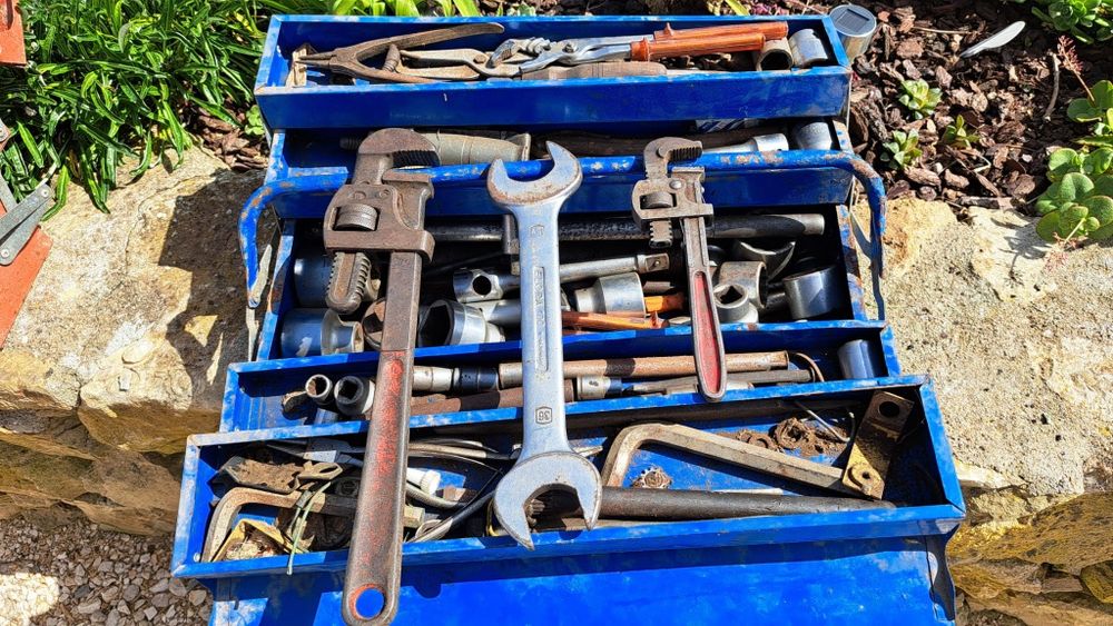 Caixa de ferramentas auto e diversos