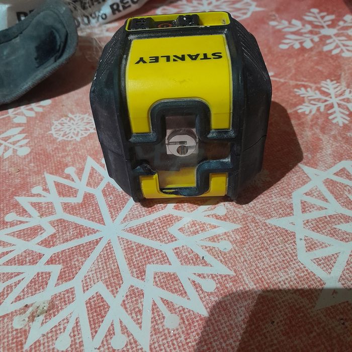 Laser stanley  cubix