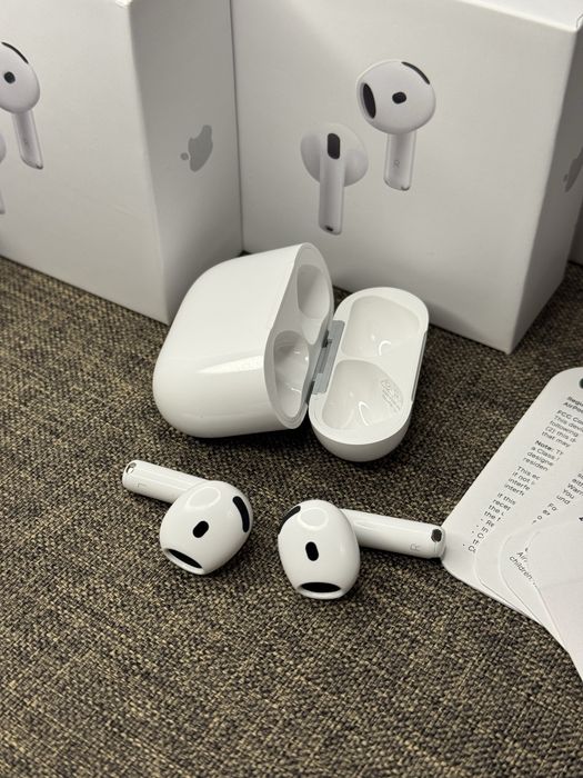 Навушники Apple AirPods 4 (ANC)