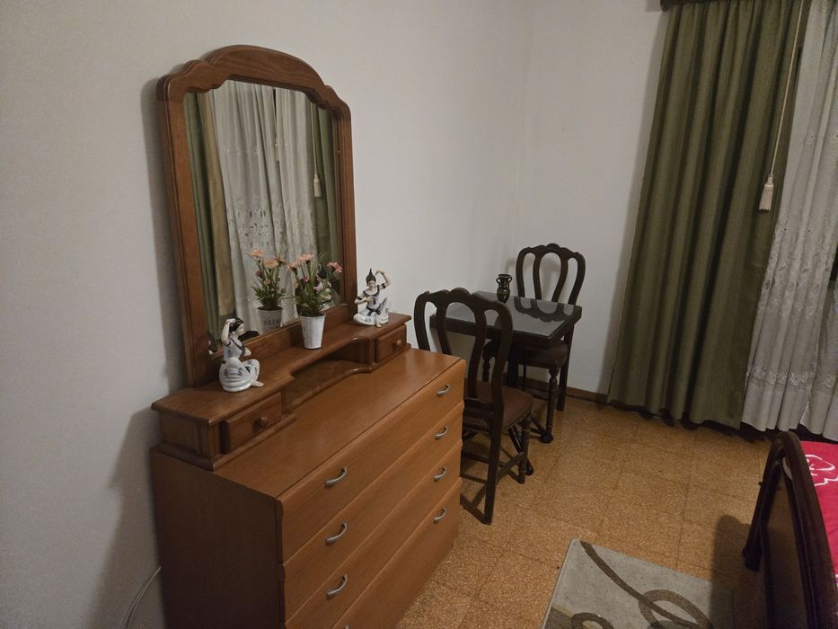 Alugo quarto ,todo mobilado,com todas despedas incluidas