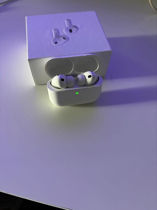 Apple AirPods 3 Pro