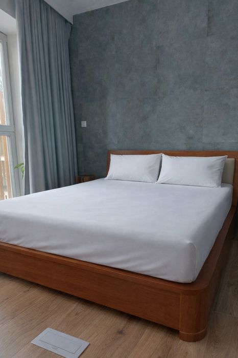 Łóżko 175x220 cm ze stelażem – Paged – solidne, pojemnik – 1000 zł