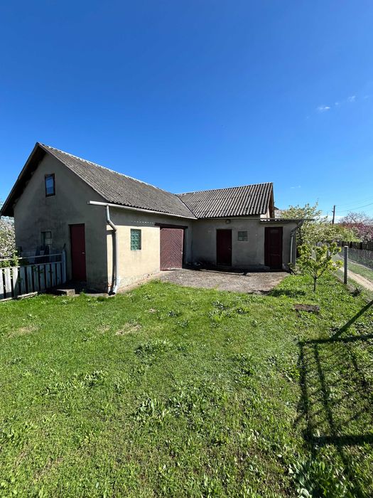 2 поверх. будинок з ділянкою на 689 кв. м. с. Наконечне Перше (Яворів)