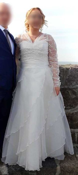 Zwiewna suknia ślubna w kolorze ivory