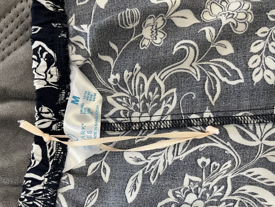 Шорти primark в розмірі M