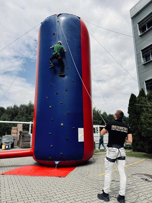 Eurobungee, byk rodeo, ścianka wspinaczkowa, symulatory, dmuchańce