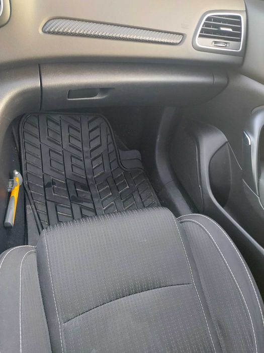 Renault Megane Sport Tourer 1.5 dCi 2018 (Distribuição e Bronzes Novos) - 9.400€