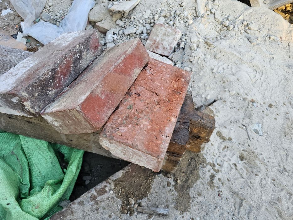 Sprzedam cegłę rozbiurkowa