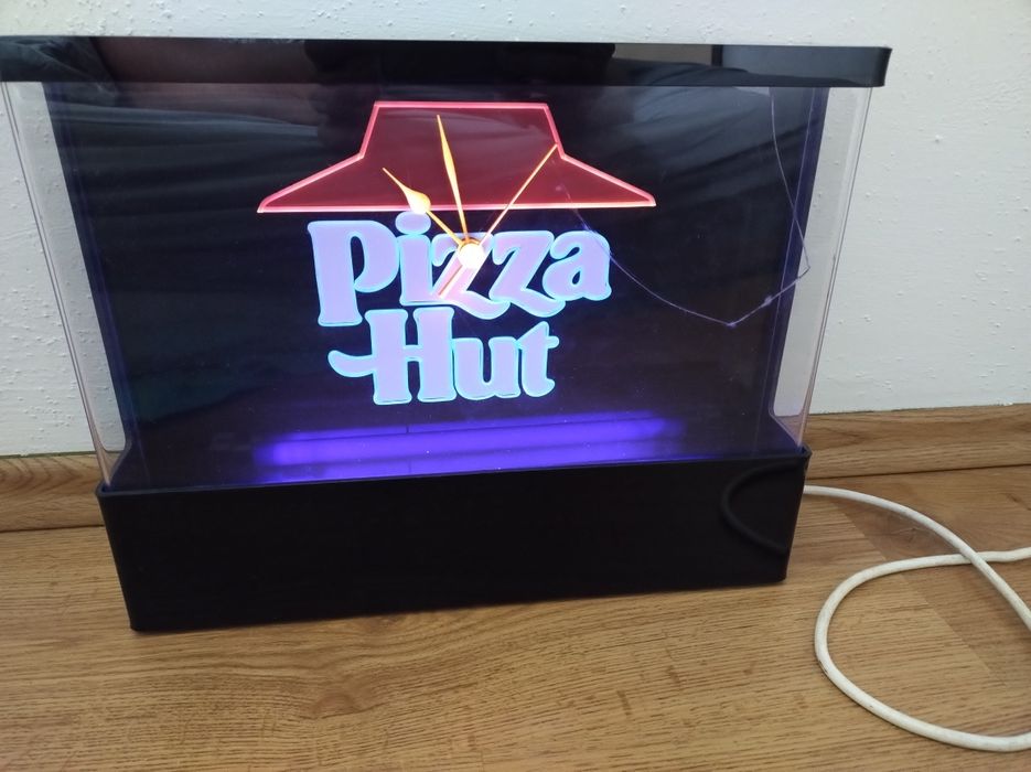 Zegar reklama Pizza Hut