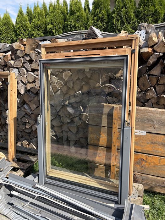 Okno dachowe drewniane Velux 94x 140 z demontazu