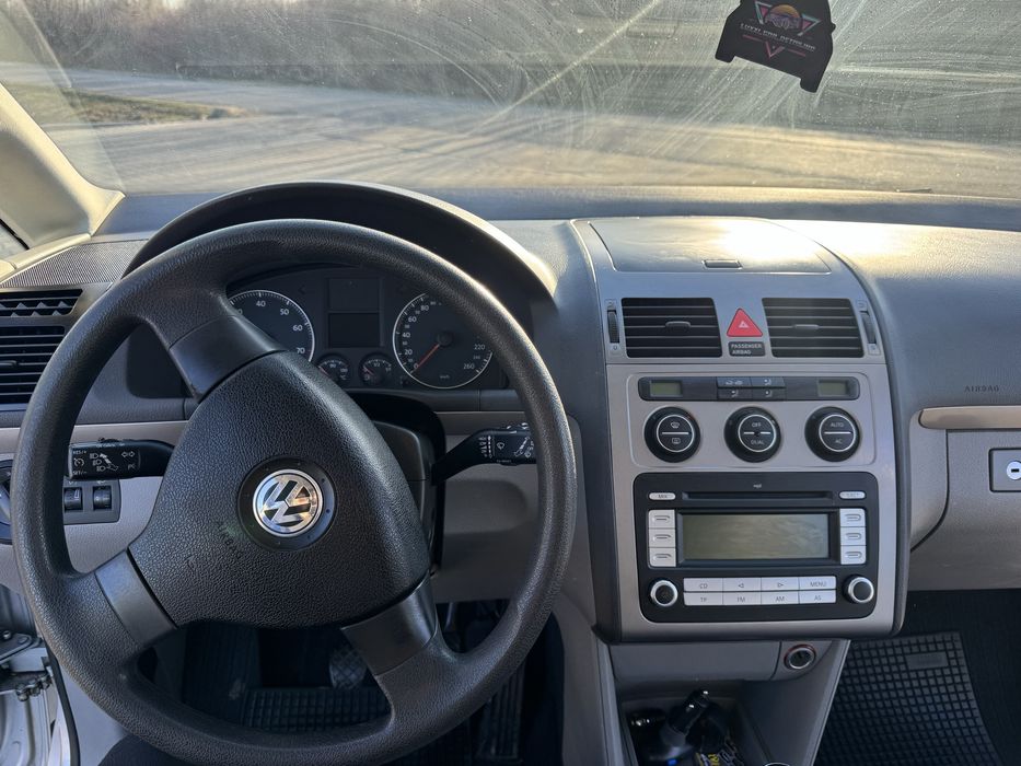 Volkswagen Touran 1.6