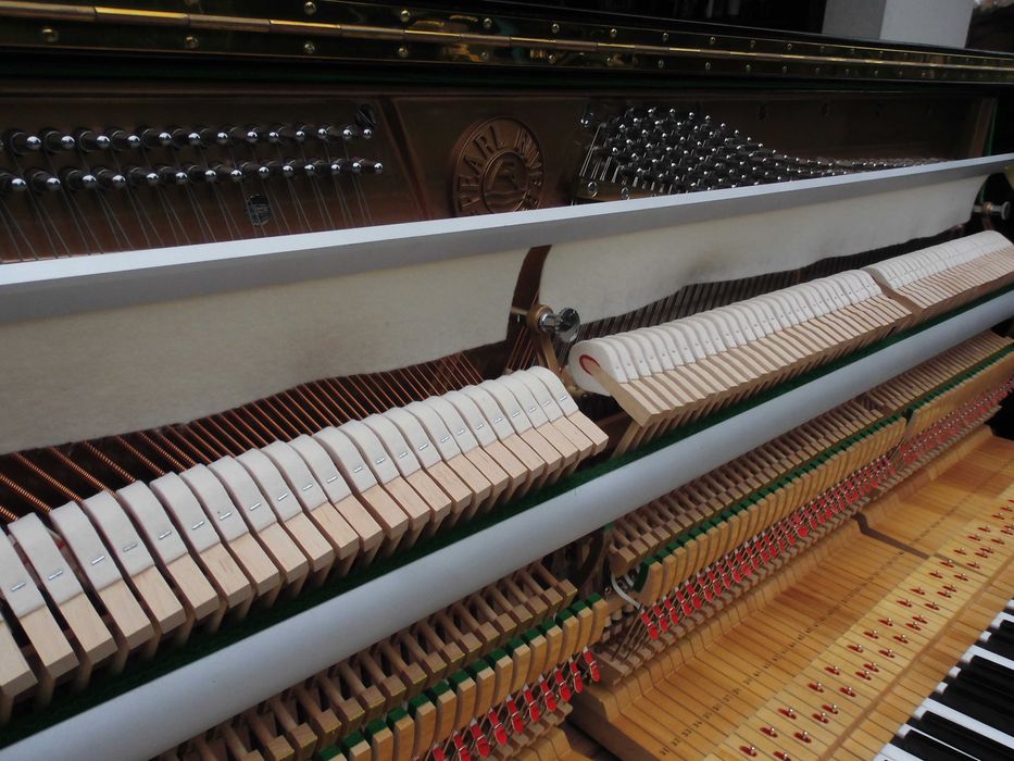 Pianino 8 letnie Pearl River U121 poliester oryginał czarny na gotowo