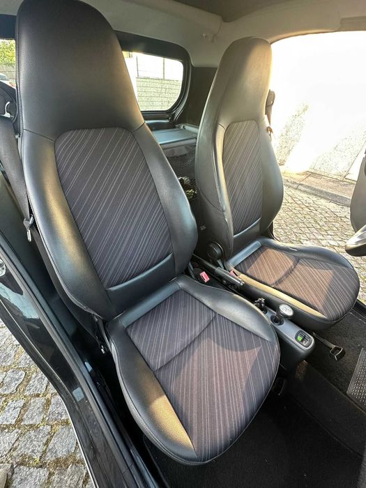 Vendo Smart Fortwo Coupé 1.0 MHD Pure 71cv – 2011
