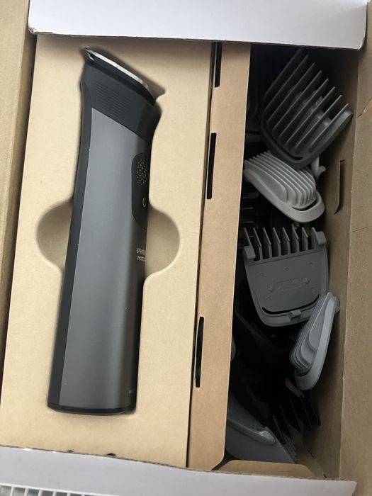 Новий оригінальний Тример Philips 9000 серії.  Модель MG 9525/40.