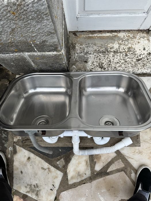 Lava loicas de duas cubas teka