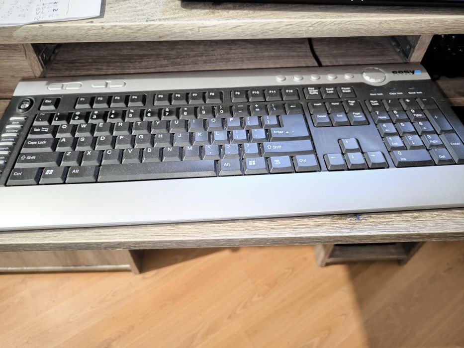 Zestaw .komputer stacjonarny monitor 19lcd