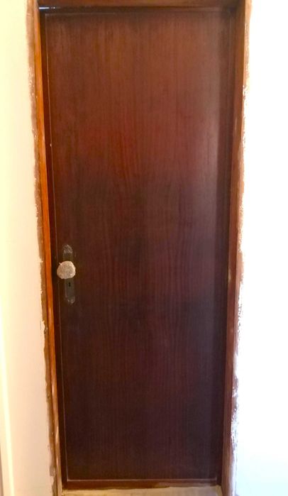 Portas Interiores em madeira maciça de Mogno