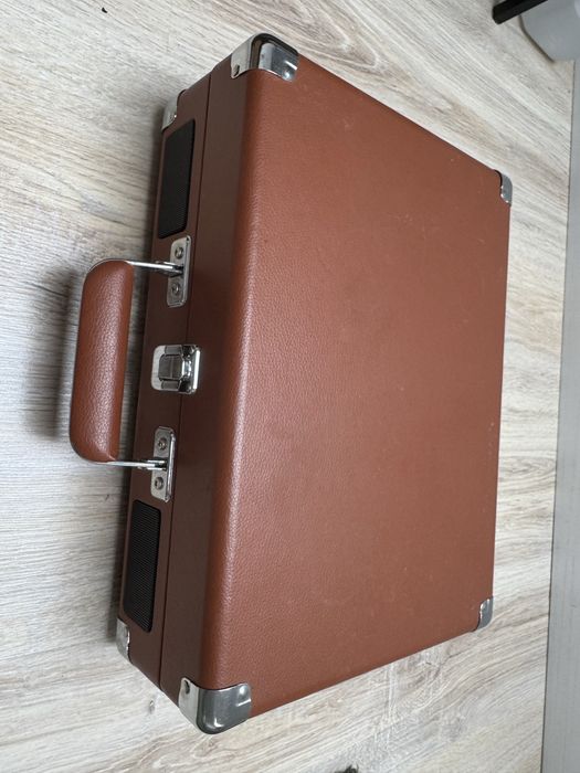 Classic Phono TT-10BN - Przenośny gramofon z głośnikami