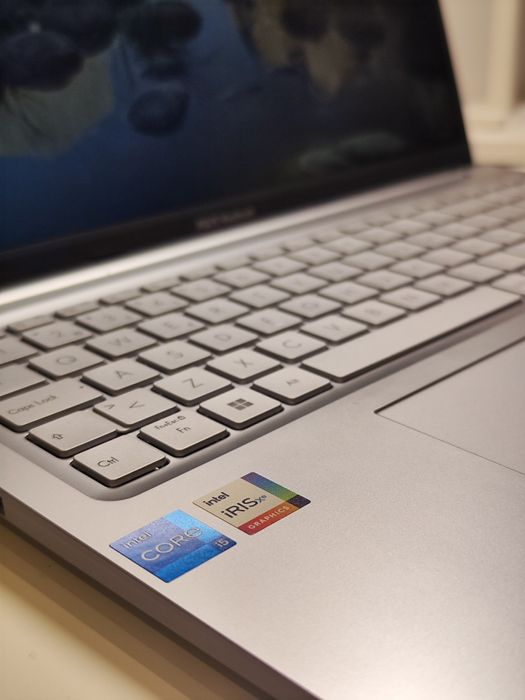 ASUS Vivobook 16 X1605ZA – i5 12ª Gen | 16GB RAM | Excelente Estado