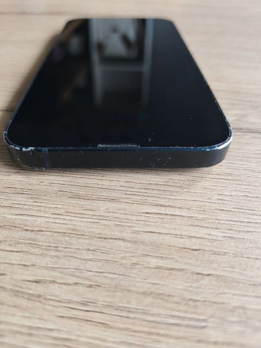 iPhone 13 czarny w dobrym stanie
