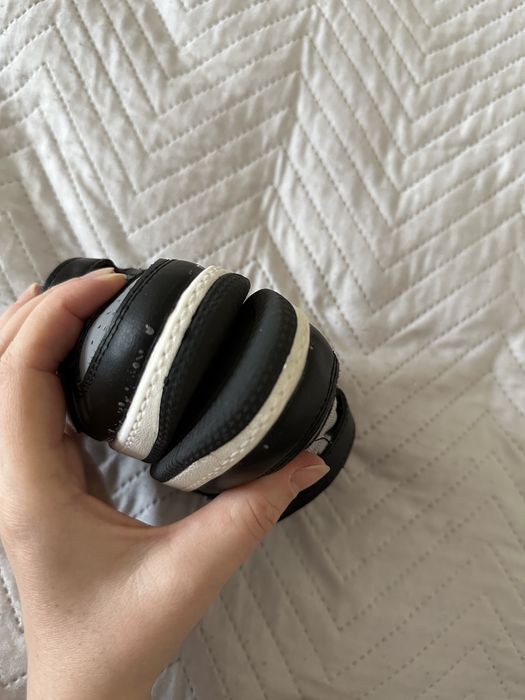 Дитячі чорні кросівки 17 р