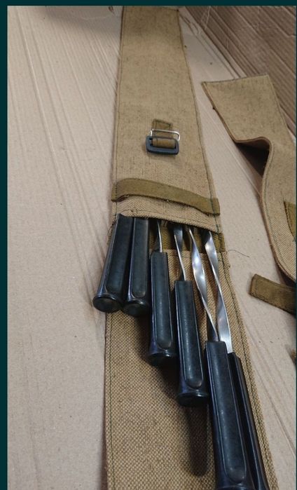 Шампура... 
Чехол для шампуров !!! 
Реально классный, очень вместитель