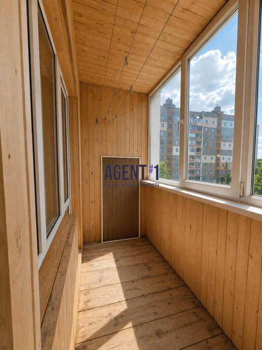 Продаж 1-кімнатної , 3 поверх, Масани. м. Чернігів. Чудовий стан будинку
