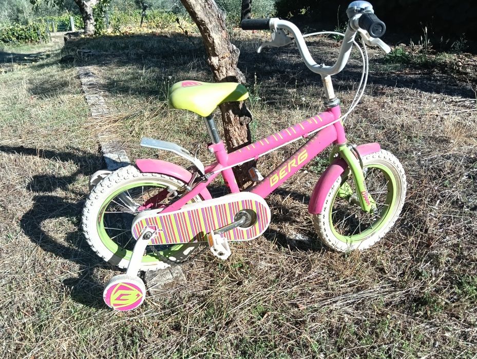 Bicicleta de criança rosa
