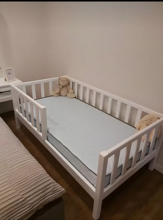 Дитяче ліжко за доступною ціною з міцного дерева. Витримує до 150кг!