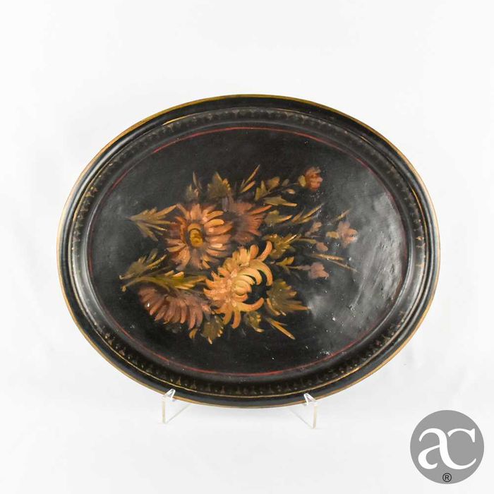 Tabuleiro em folha de metal, pintado à mão, séc. XIX