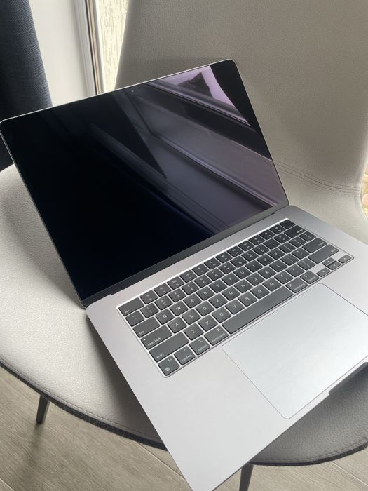 Apple MacBook Air M3 15” 8/256