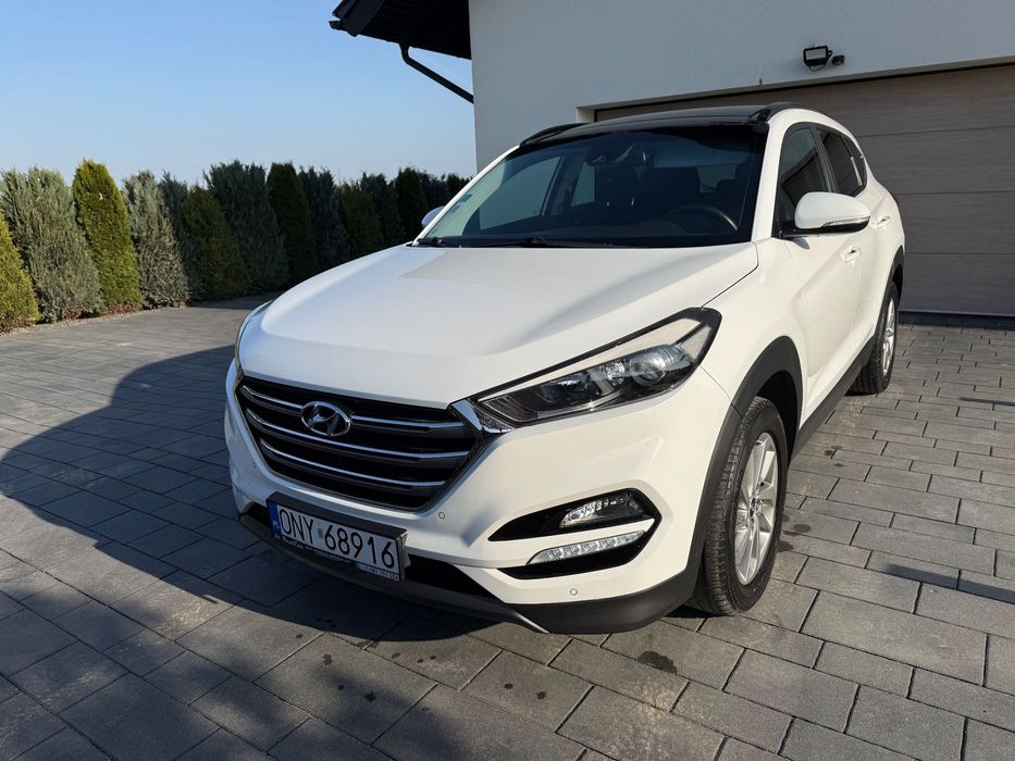 Hyundai Tucson 2.0CRDi 136KM Klimatronik Nawigacja Kamera Panorama Tempomat Alu