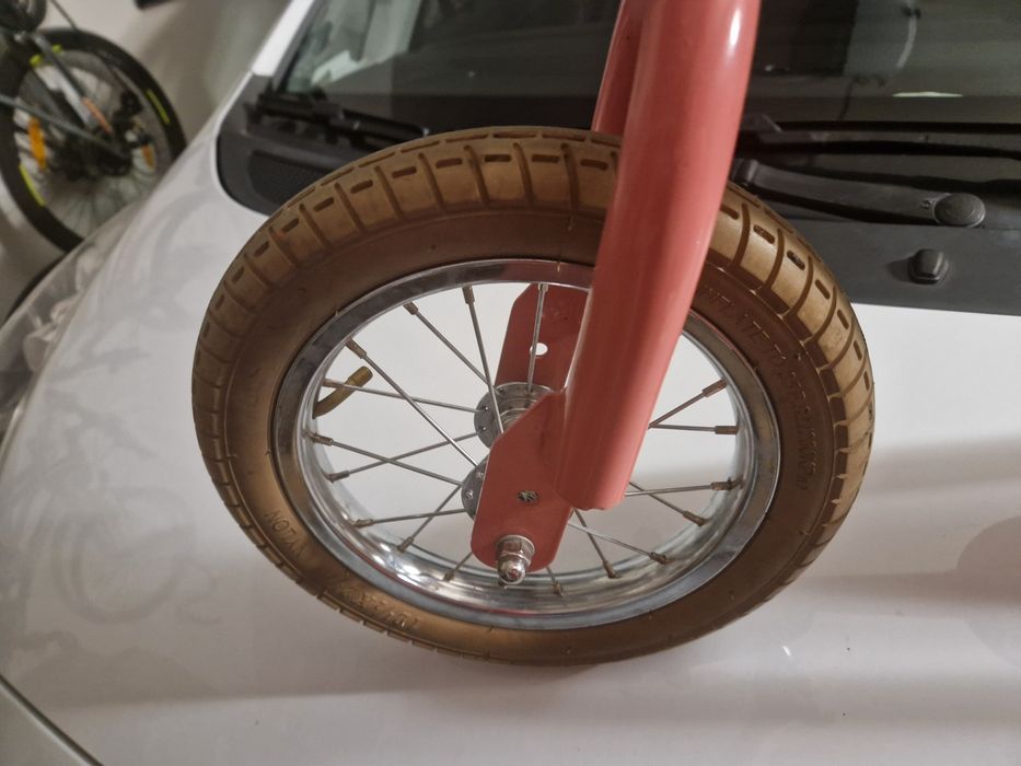 Rowerek biegowy trybike