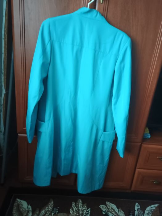 Плащ жіночий.   .