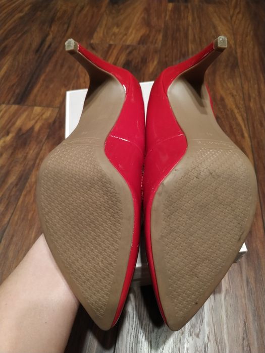 Tamaris szpilki czerwone 40 lakierowane