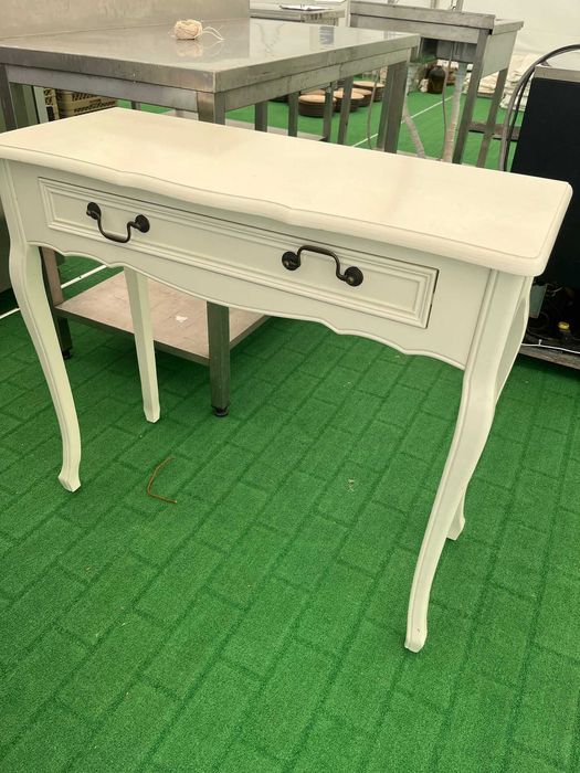 Cómoda/Consola Decorativa em Madeira