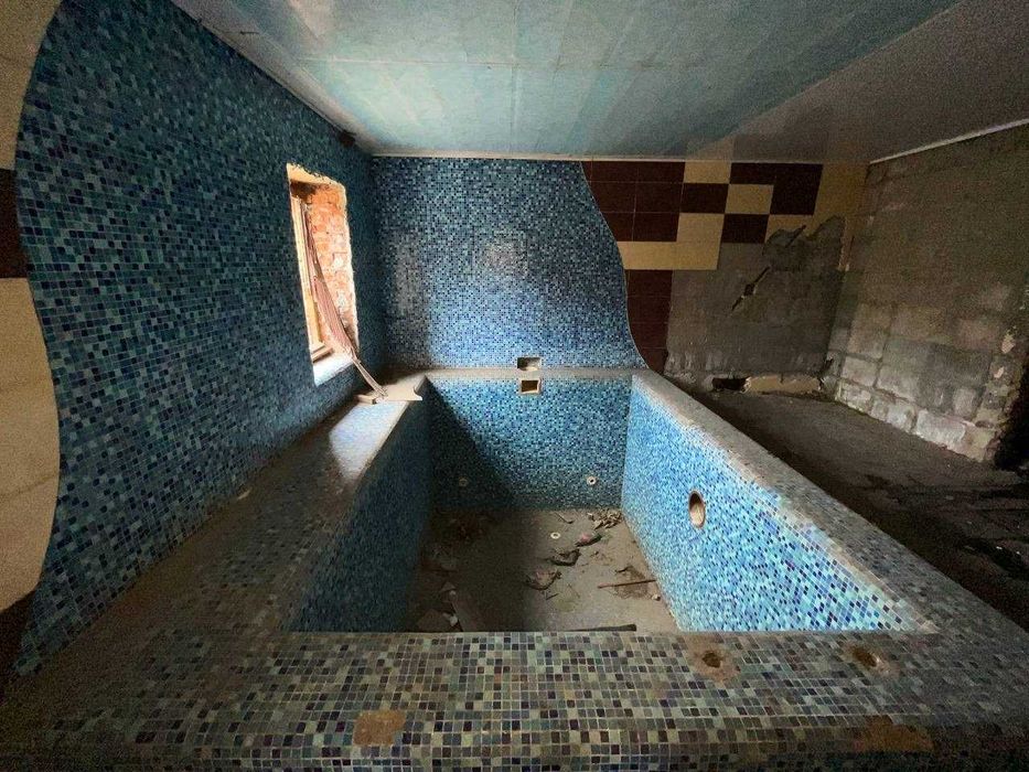 Продаж нежитлового приміщення 109,5 м2 в смт Десна (біля Вінниці)- 34 600$
