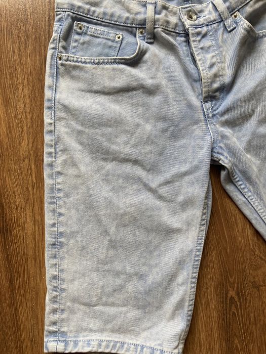 Krotkie spodenki męskie skinny rozm. W30